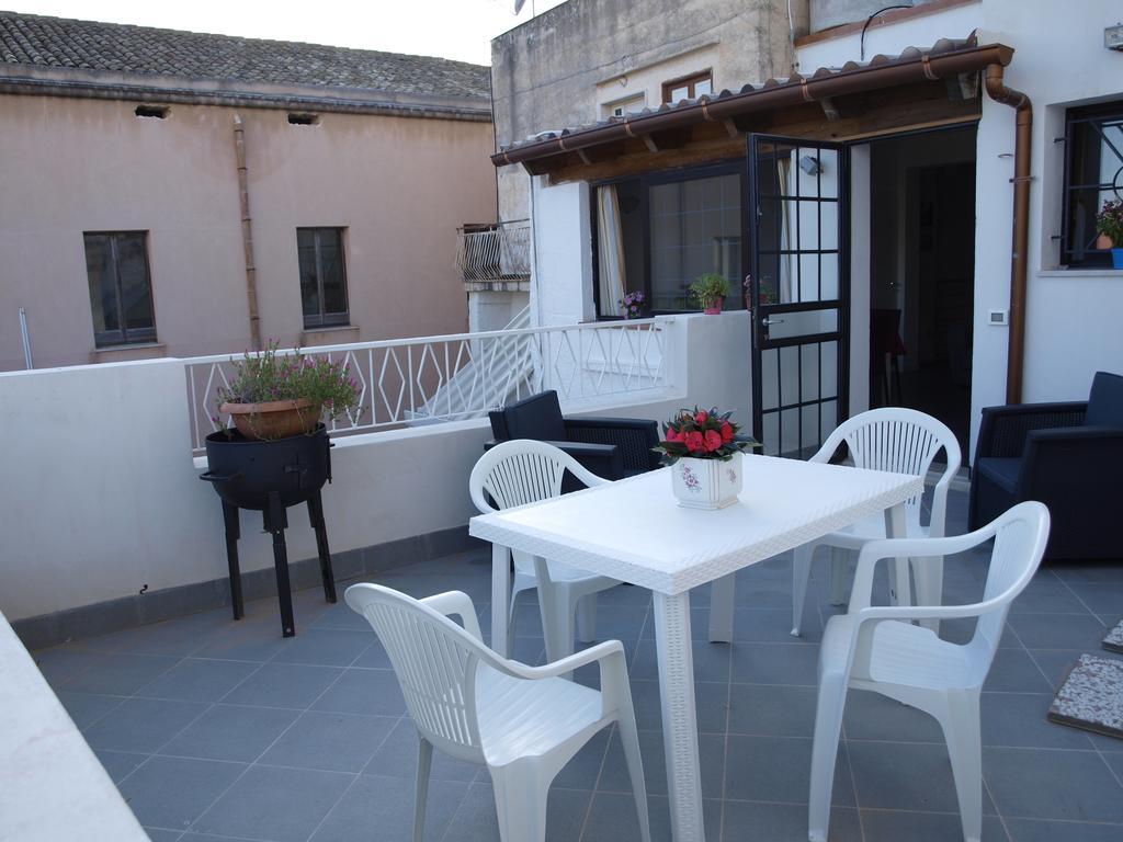 Dafne Marsala Centro Bed & Breakfast Ngoại thất bức ảnh